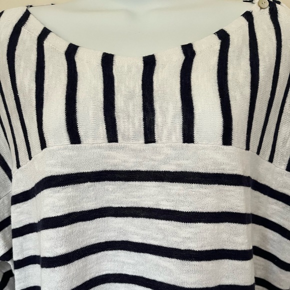 Eileen Fisher Top - Picture 5 of 9